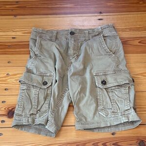 American Eagle Outfitters Men's Cargo Shorts in Khaki